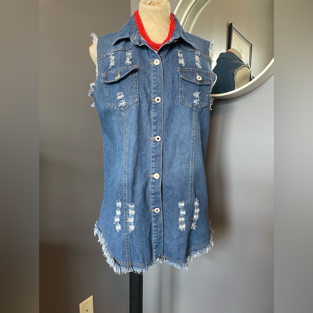 Distressed Denim Shirt Sleeveless Button Up Size Medium